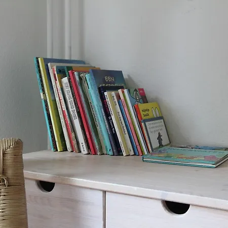 펜션 Spacious House With Garden In 베르겐